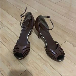 Kenneth Cole Reaction Tan Sandal heels size 8
